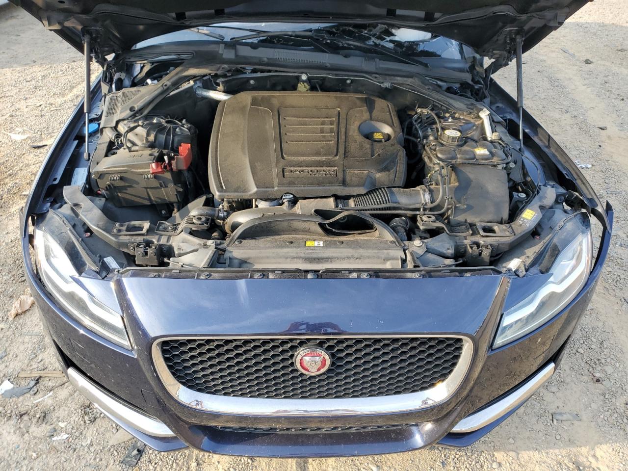 2018 JAGUAR XF PREMIUM photo 21