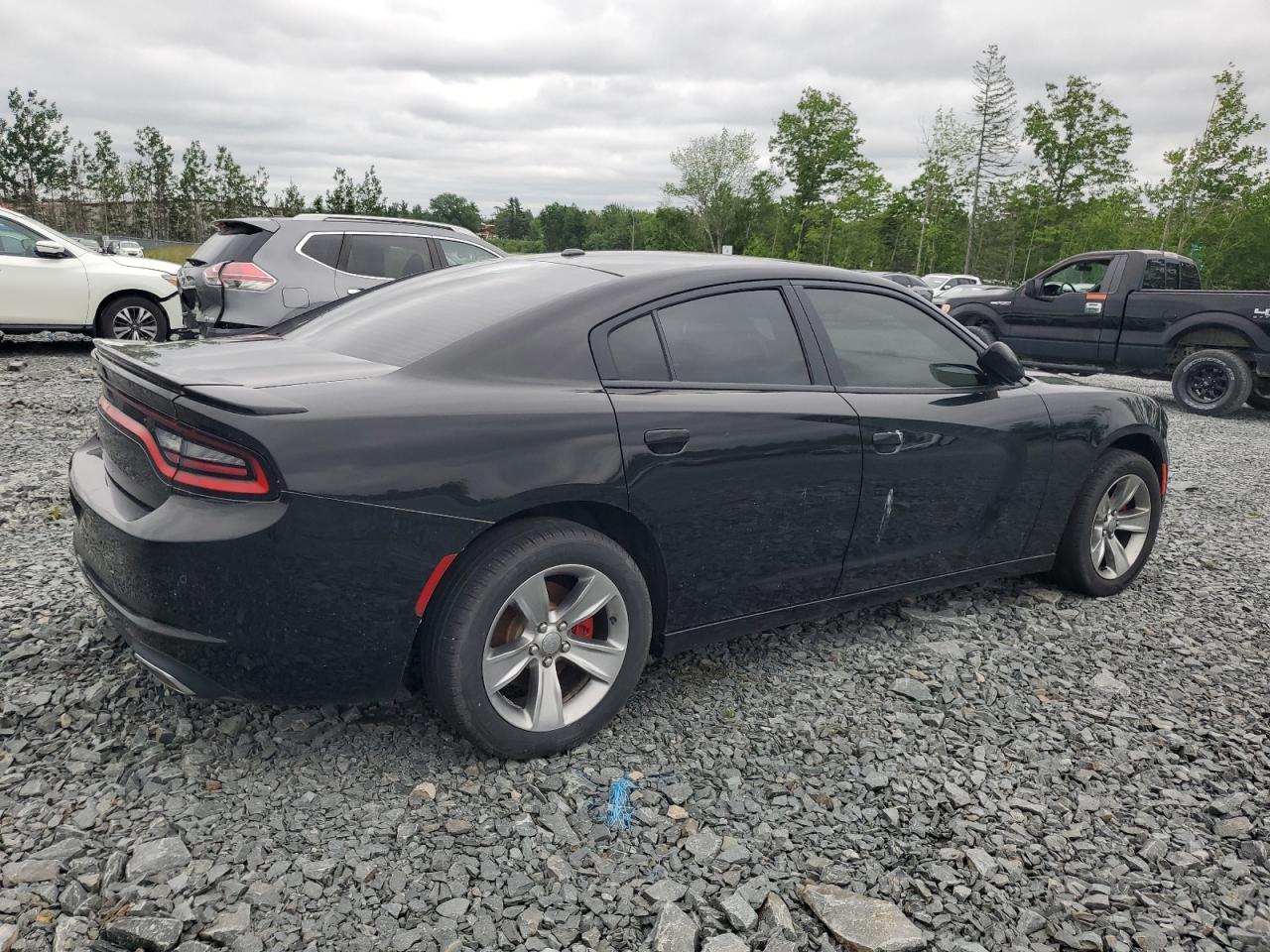 2017 DODGE CHARGER SXT photo 3