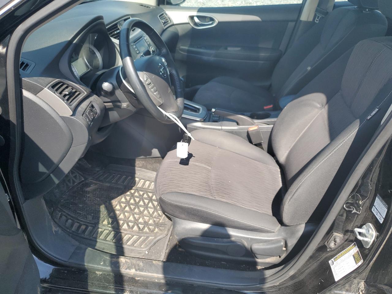 2015 NISSAN SENTRA S photo 13