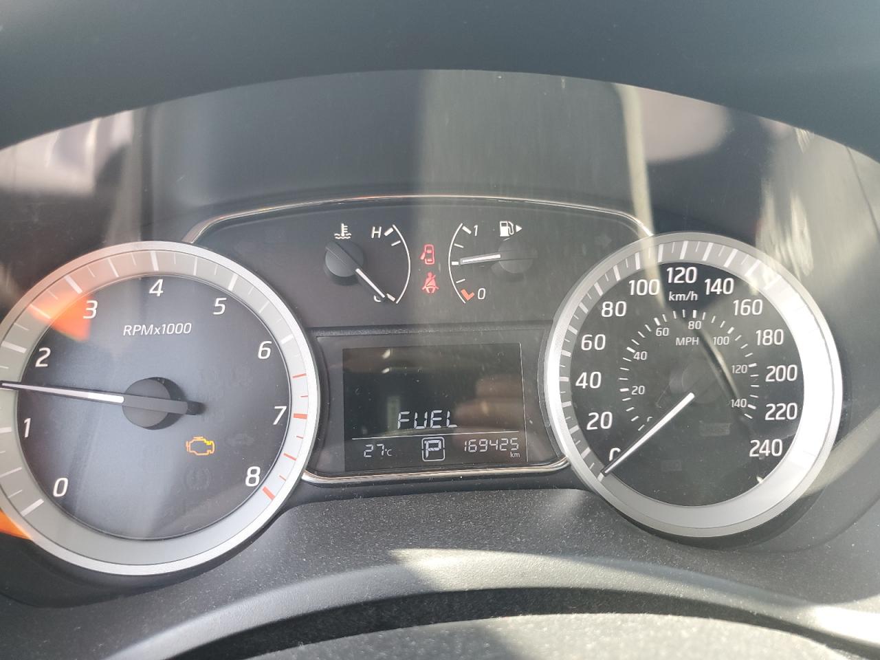2015 NISSAN SENTRA S photo 17