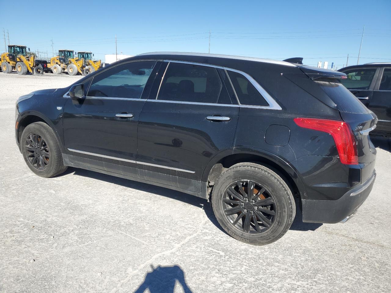 2017 CADILLAC XT5 LUXURY photo 3