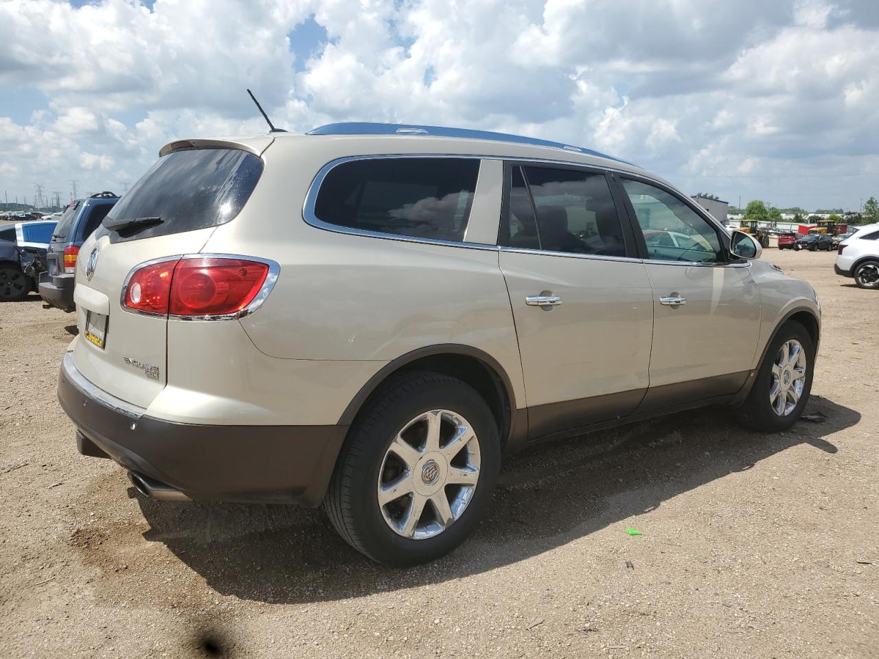 2009 BUICK ENCLAVE CXL photo 5