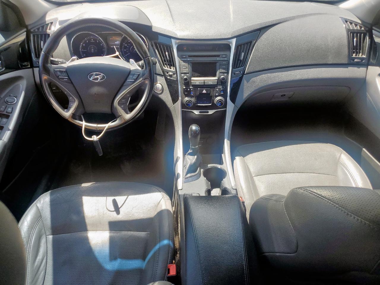 2014 HYUNDAI SONATA SE photo 22