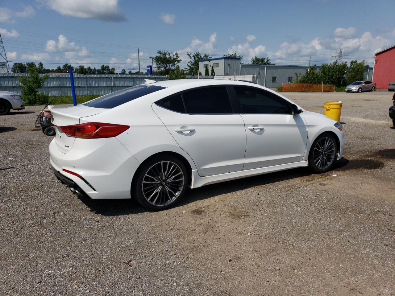 2018 HYUNDAI ELANTRA photo 5