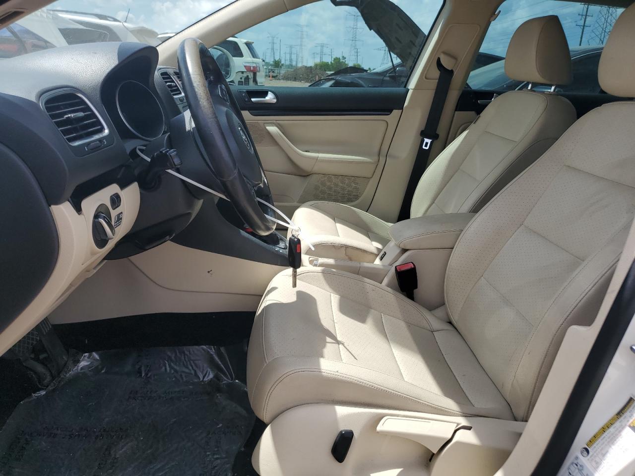 2013 VOLKSWAGEN JETTA TDI photo 19
