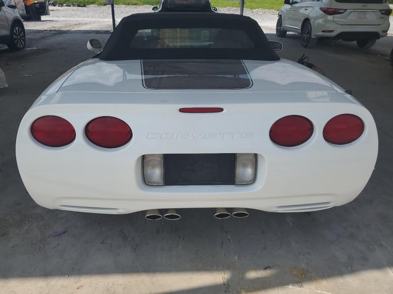 2000 CHEVROLET CORVETTE photo 6