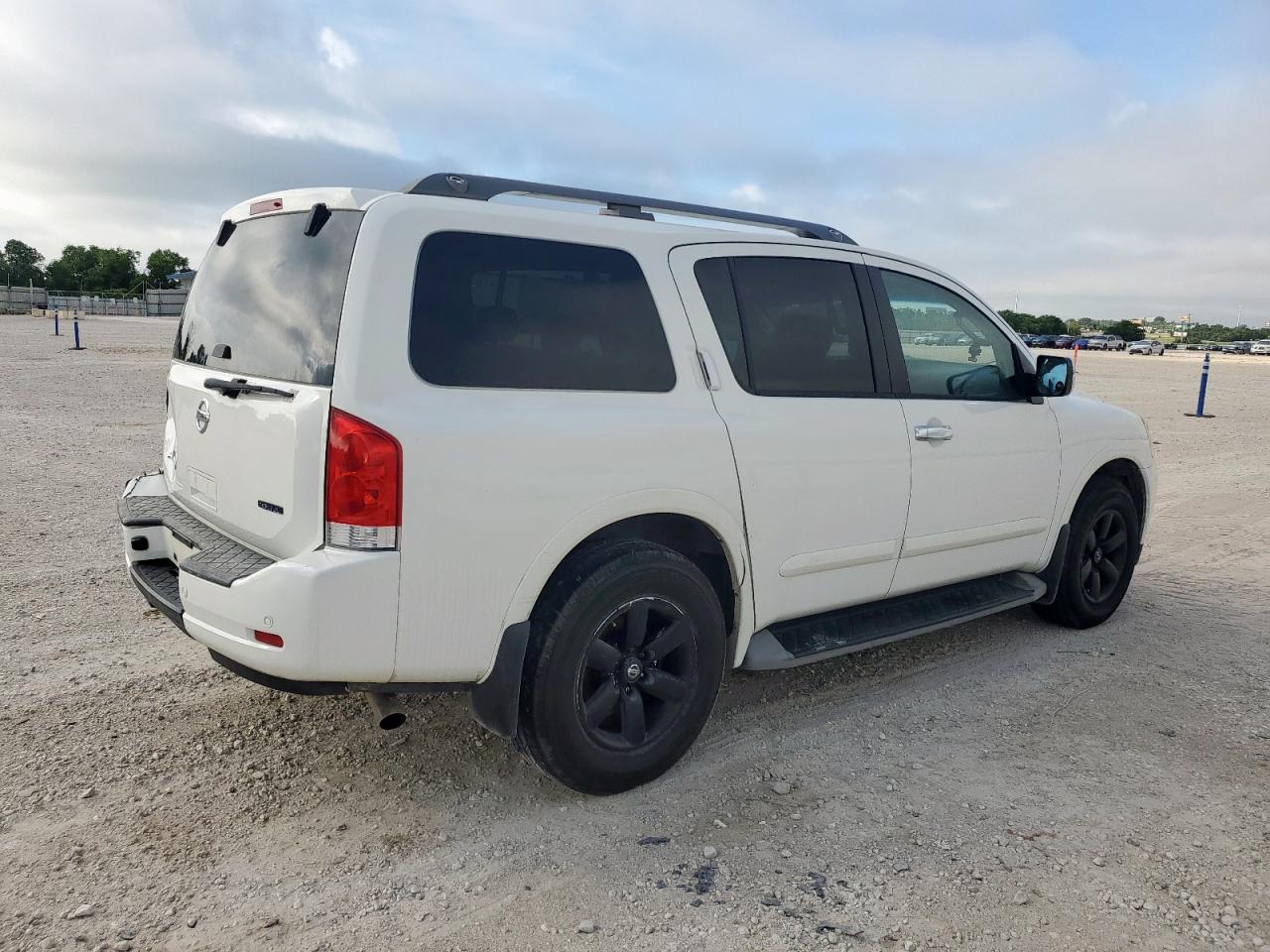 2011 NISSAN ARMADA SV photo 5