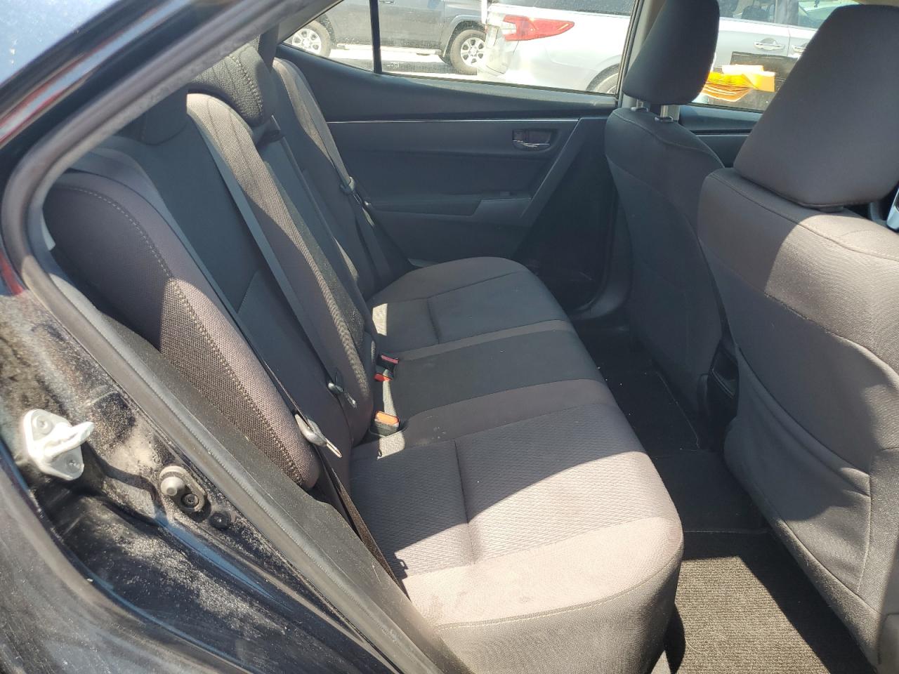 2019 TOYOTA COROLLA L photo 19