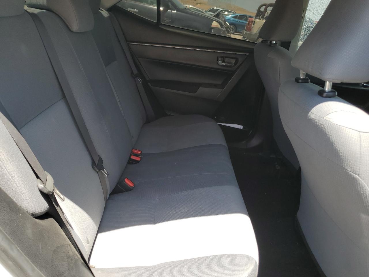 2016 TOYOTA COROLLA L photo 10