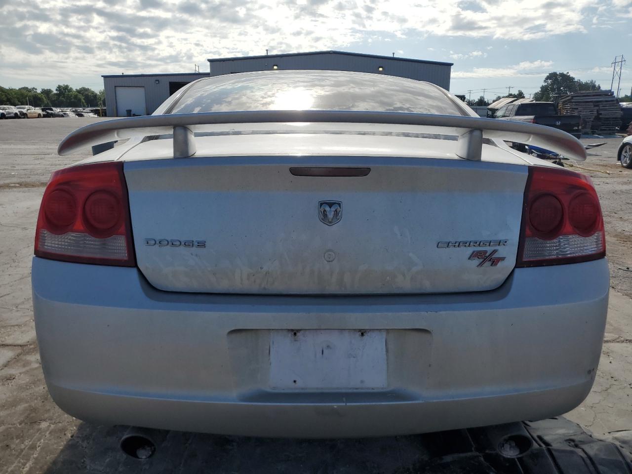 2010 DODGE CHARGER R photo 16