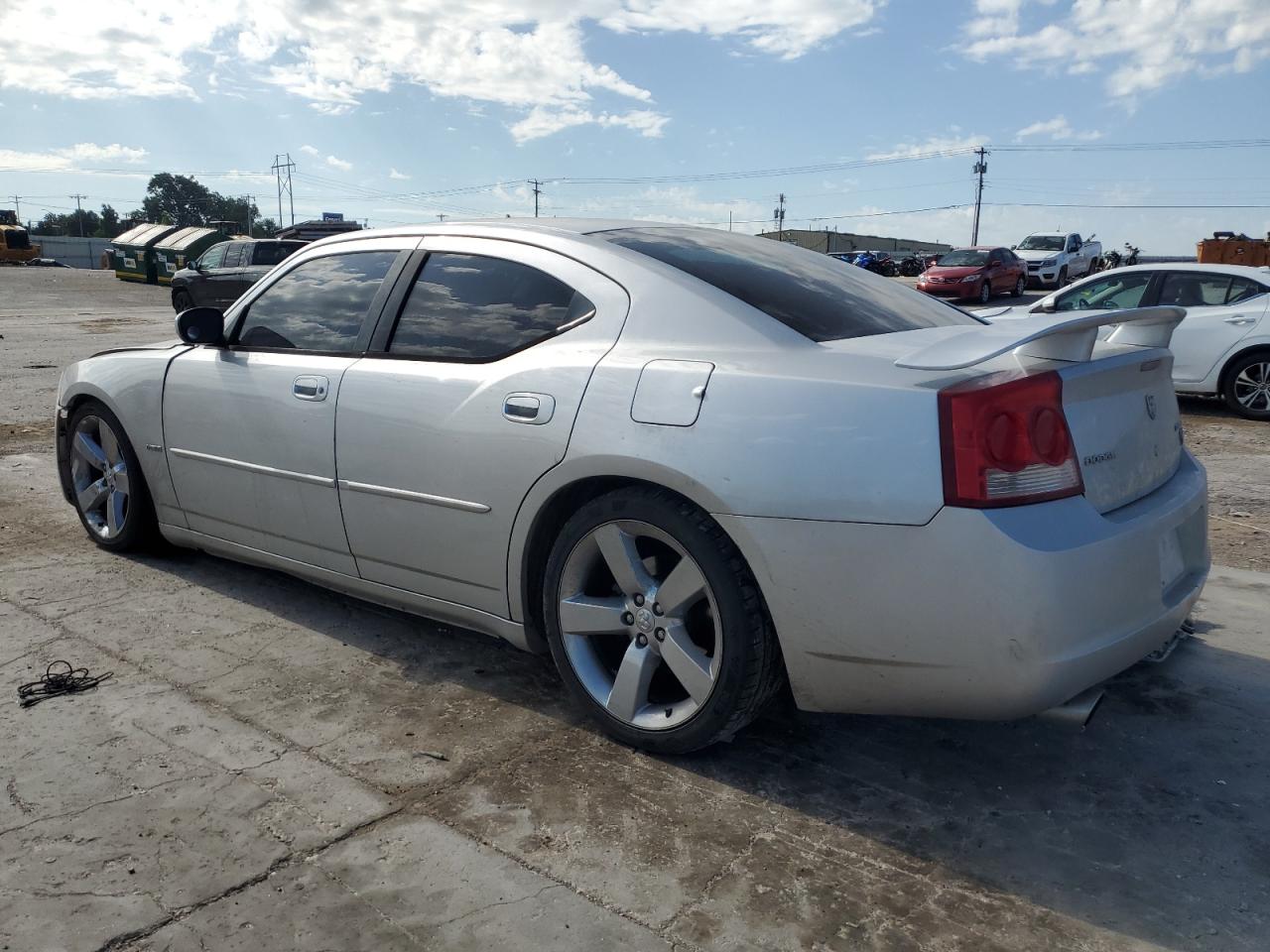 2010 DODGE CHARGER R photo 4