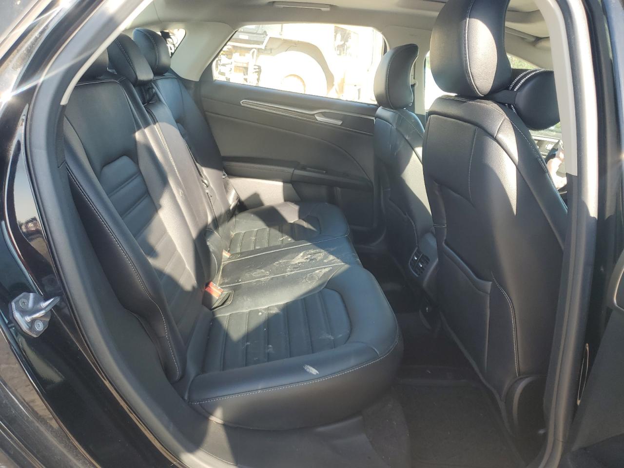 2017 FORD FUSION SE photo 28
