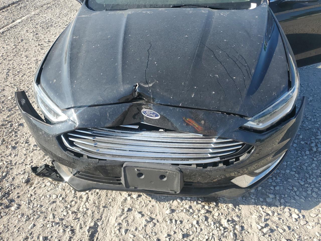2017 FORD FUSION SE photo 31