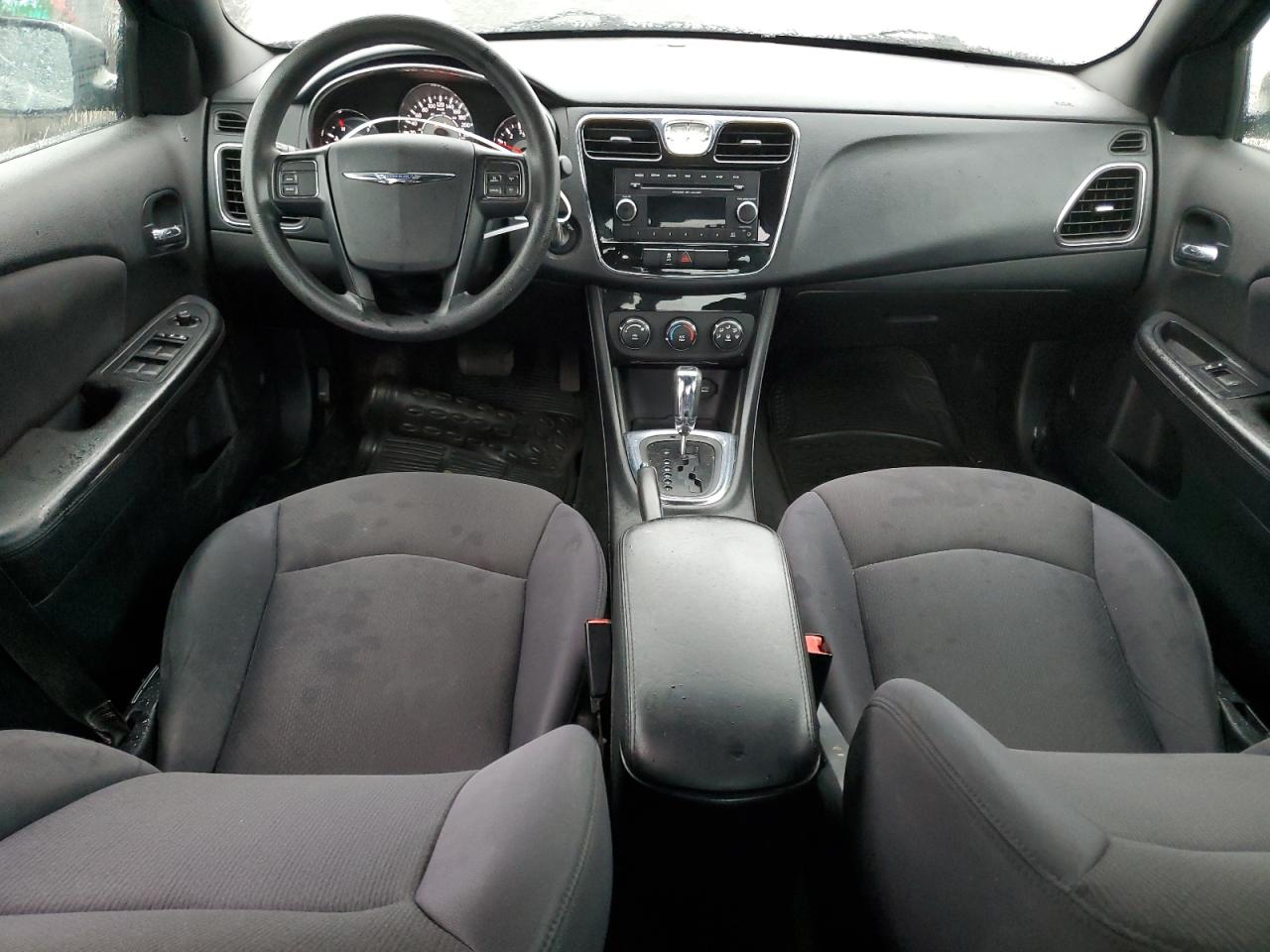 2013 CHRYSLER 200 LX photo 8