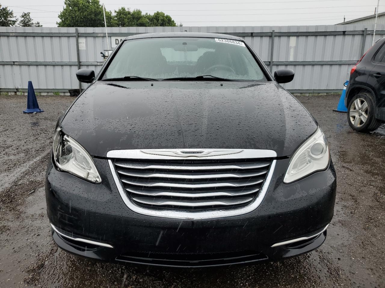 2013 CHRYSLER 200 LX photo 5