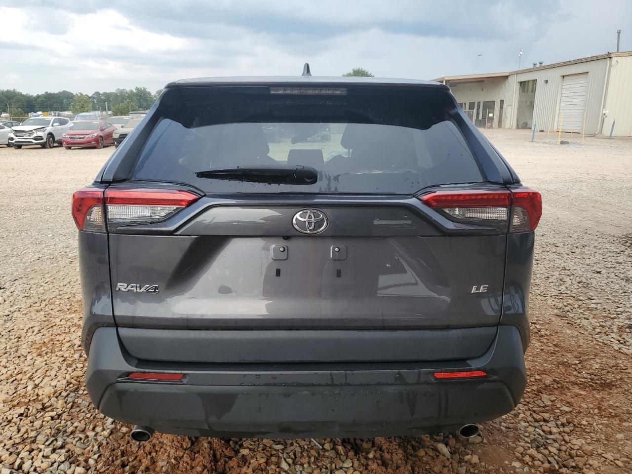 2022 TOYOTA RAV4 LE photo 16