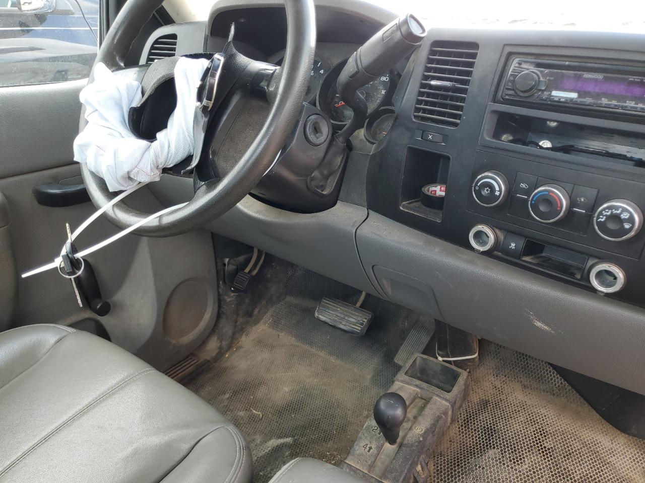 2010 CHEVROLET SILVERADO K1500 photo 8