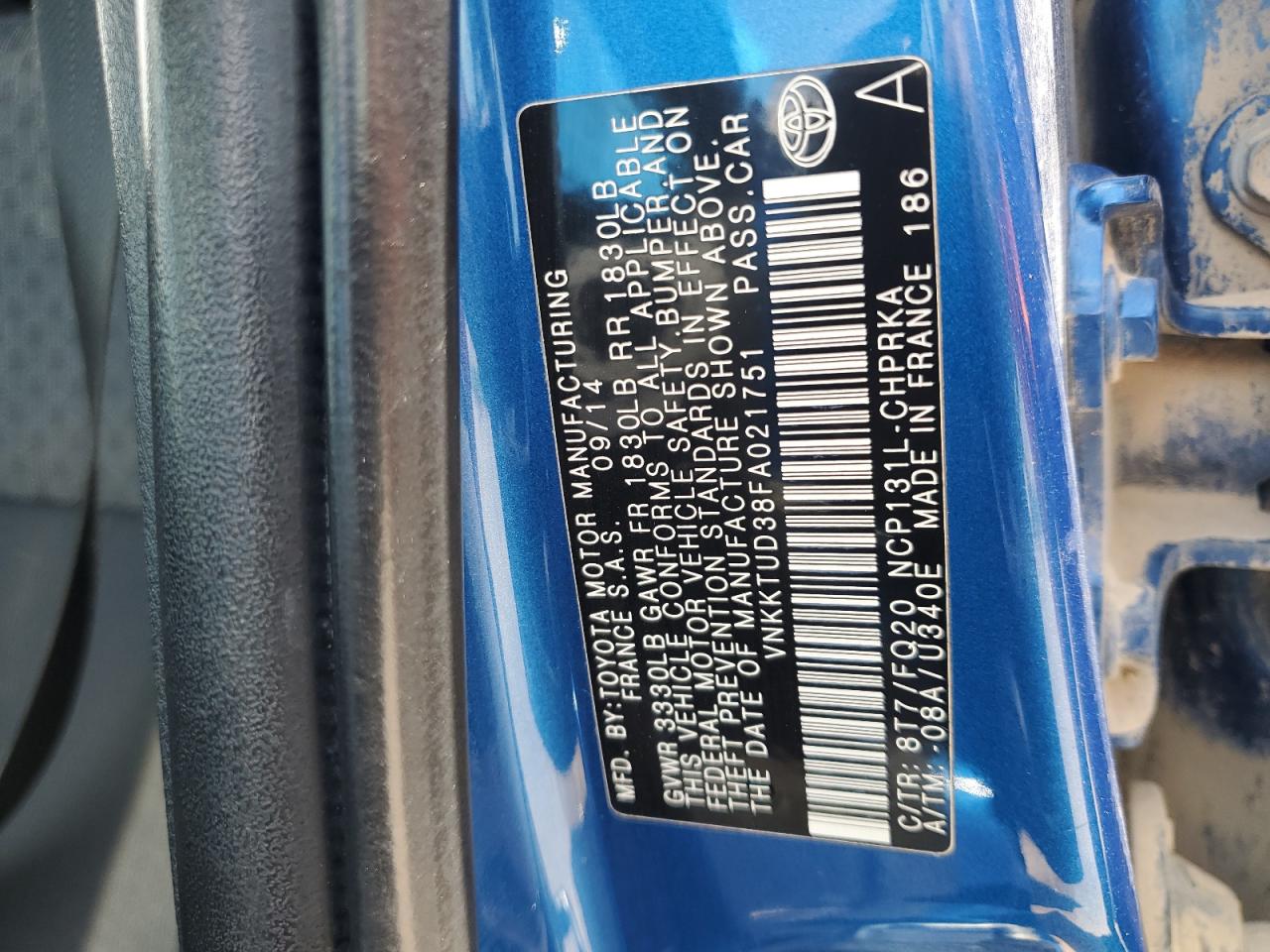 2015 TOYOTA YARIS photo 12