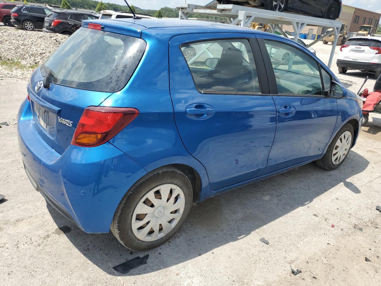 2015 TOYOTA YARIS photo 3
