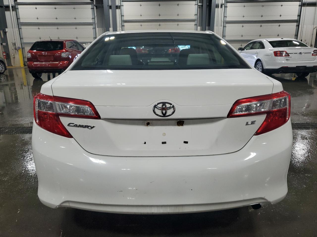 2012 TOYOTA CAMRY BASE photo 16