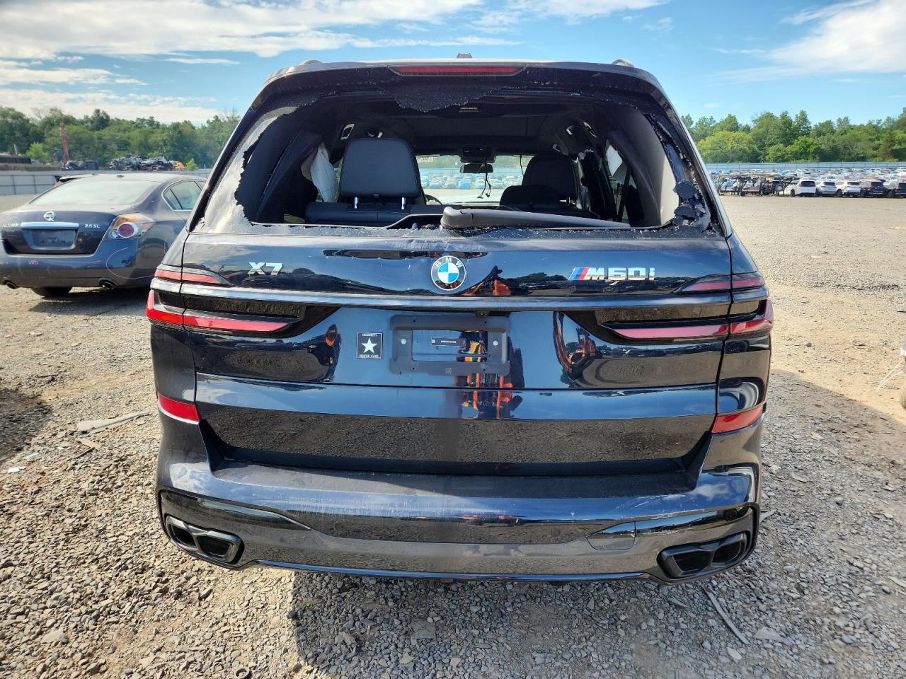 2025 BMW X7 M60I photo 16