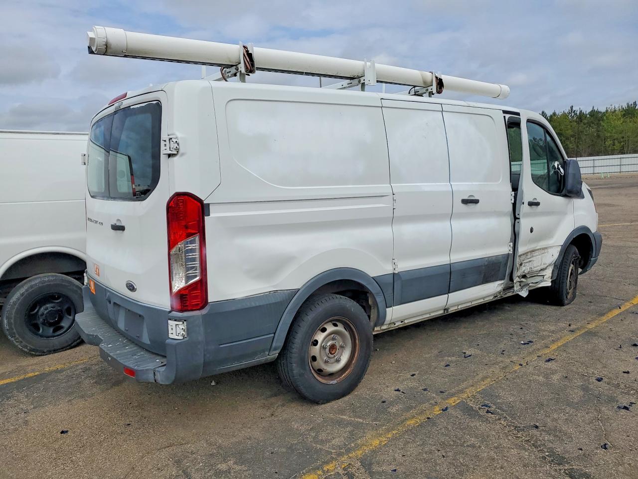 2018 FORD TRANSIT T-250 photo 3