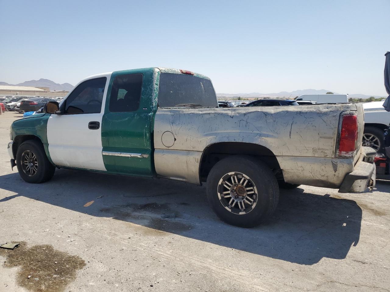 2000 GMC NEW SIERRA C1500 photo 2