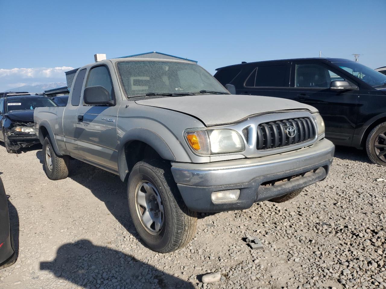 2004 TOYOTA TACOMA XTRACAB photo 7