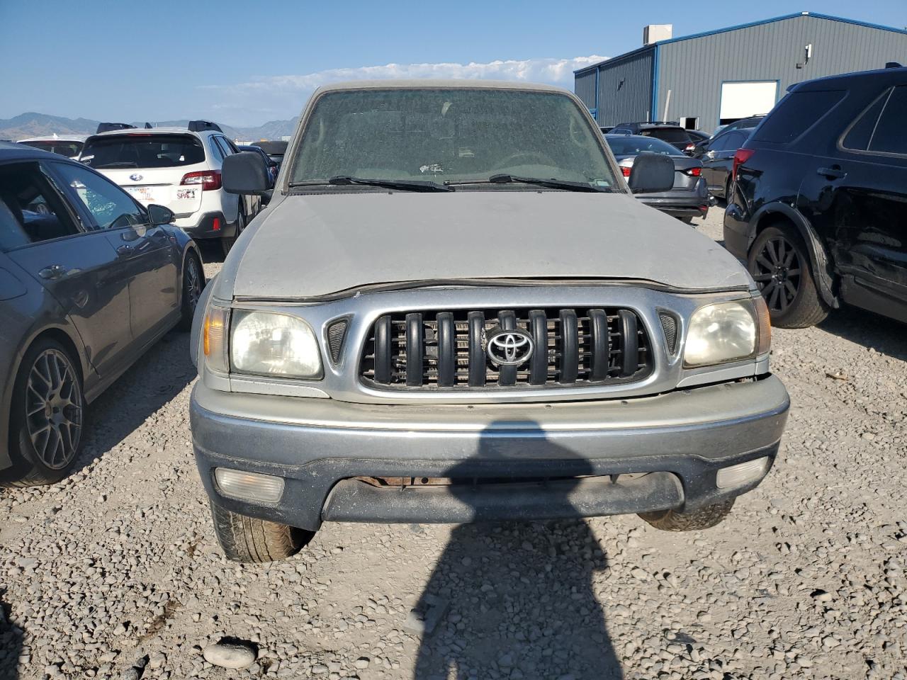2004 TOYOTA TACOMA XTRACAB photo 9
