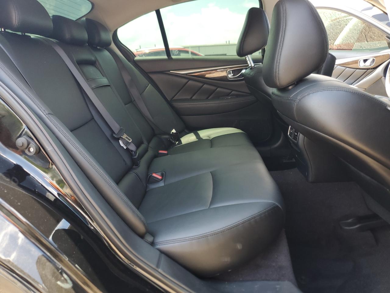 2018 INFINITI Q50 3.0T LUXE photo 10