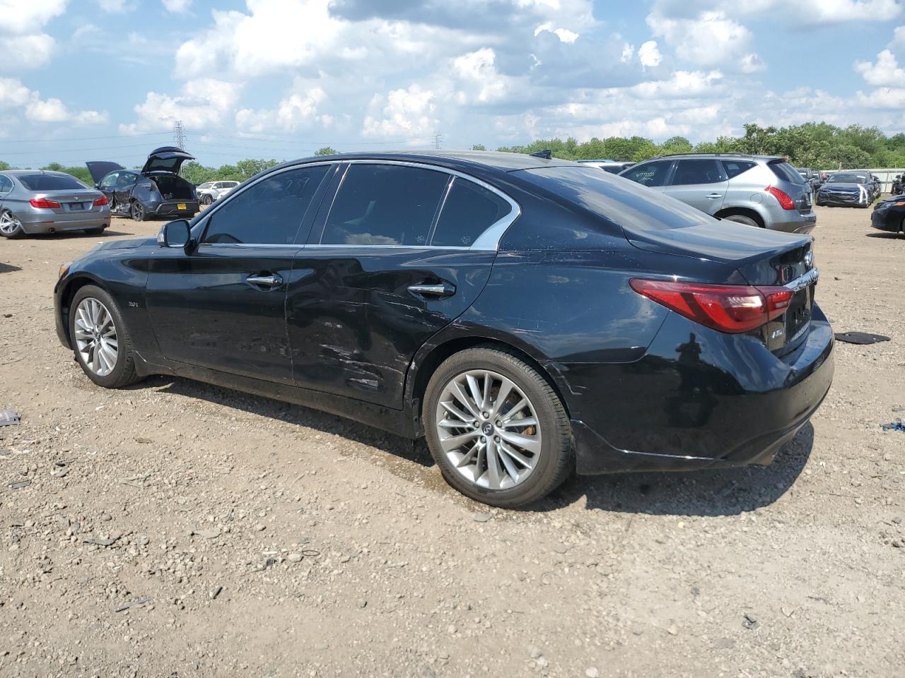 2018 INFINITI Q50 3.0T LUXE photo 2
