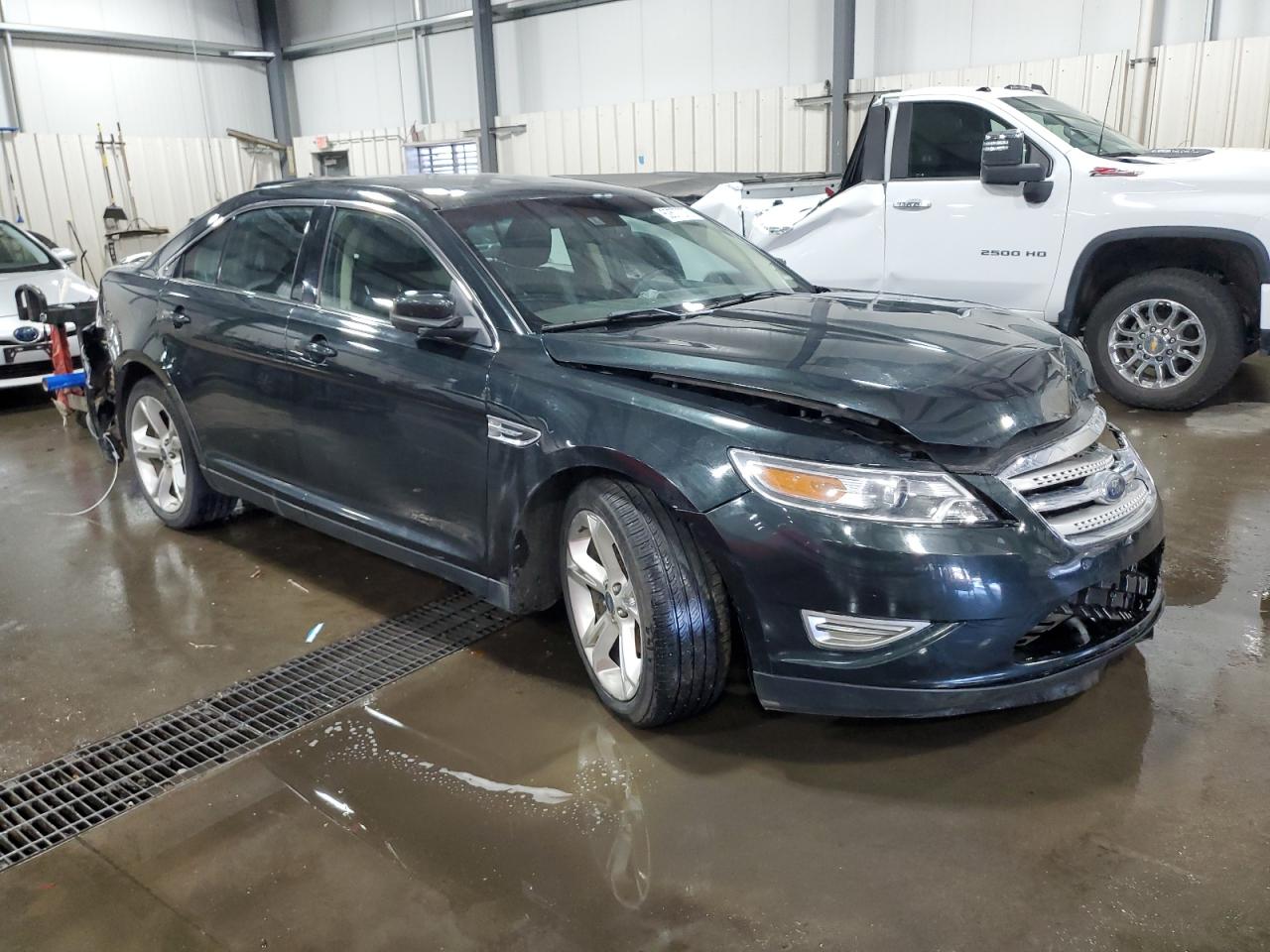 2010 FORD TAURUS SHO photo 4