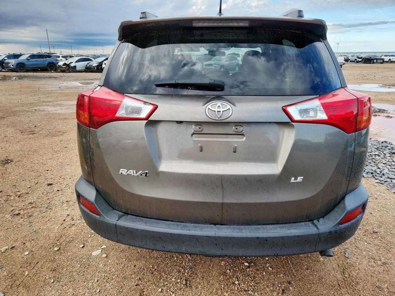 2013 TOYOTA RAV4 LE photo 16