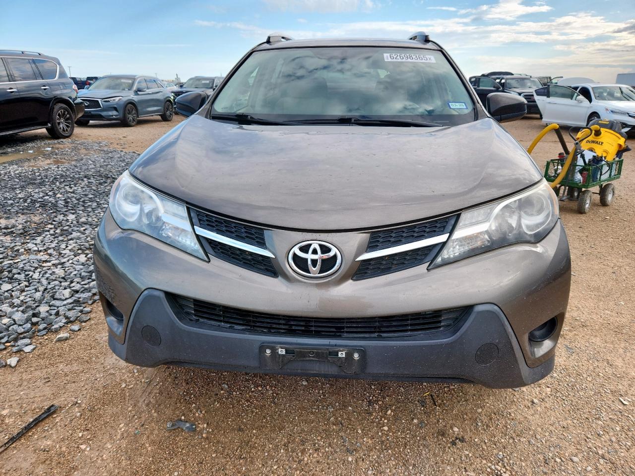 2013 TOYOTA RAV4 LE photo 13