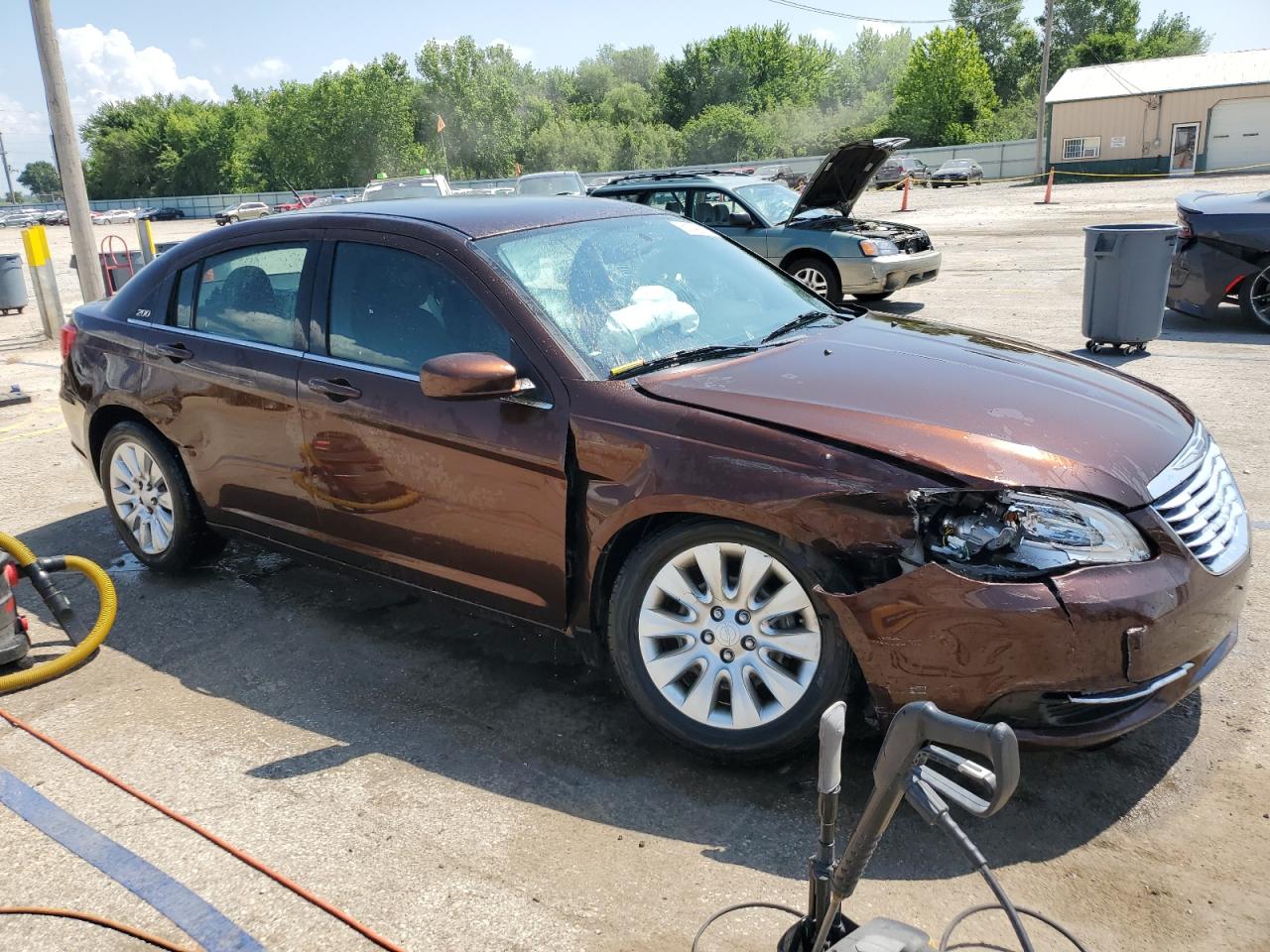 2013 CHRYSLER 200 LX photo 4