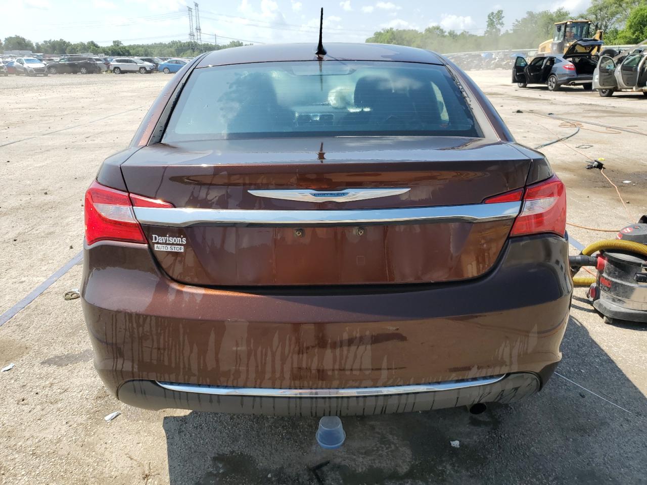 2013 CHRYSLER 200 LX photo 6