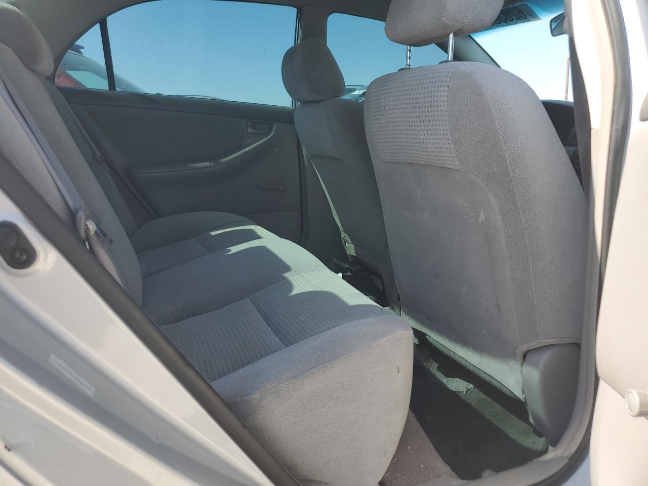 2005 TOYOTA COROLLA CE photo 28