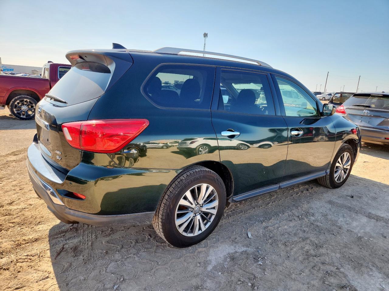 2020 NISSAN PATHFINDER SV photo 5