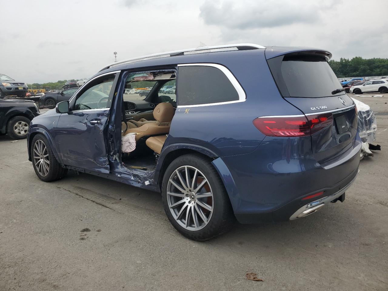 2024 MERCEDES-BENZ GLS 580 4MATIC photo 3