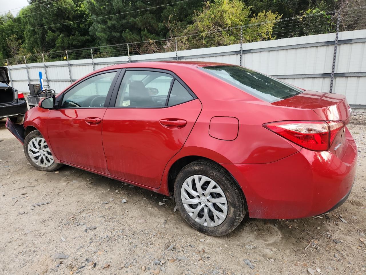 2017 TOYOTA COROLLA L photo 3