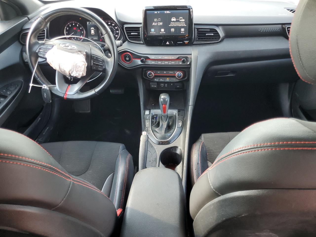 2019 HYUNDAI VELOSTER 2.0L PREMIUM photo 8