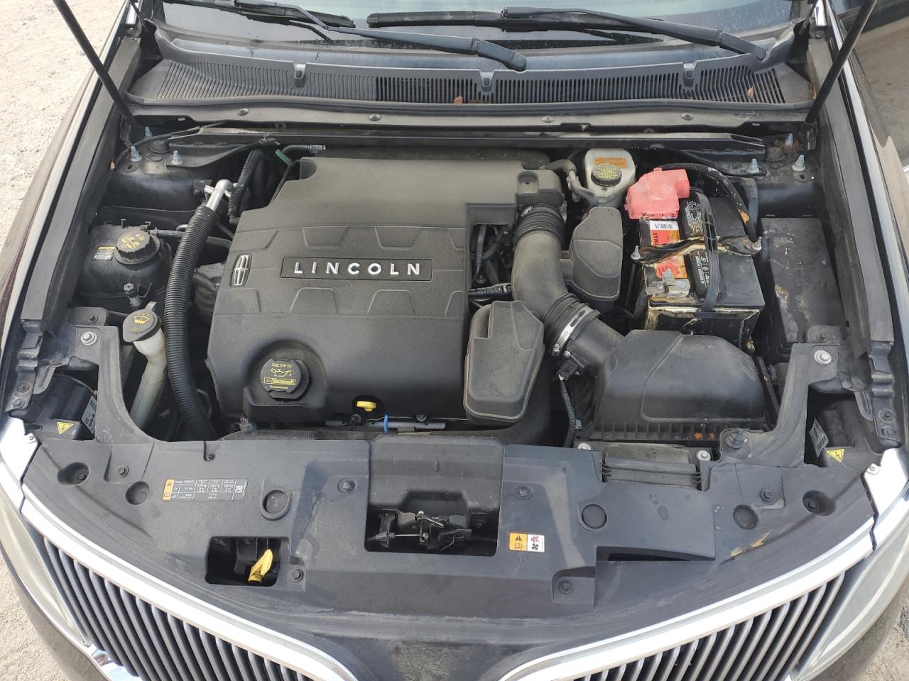 2014 LINCOLN MKS photo 31