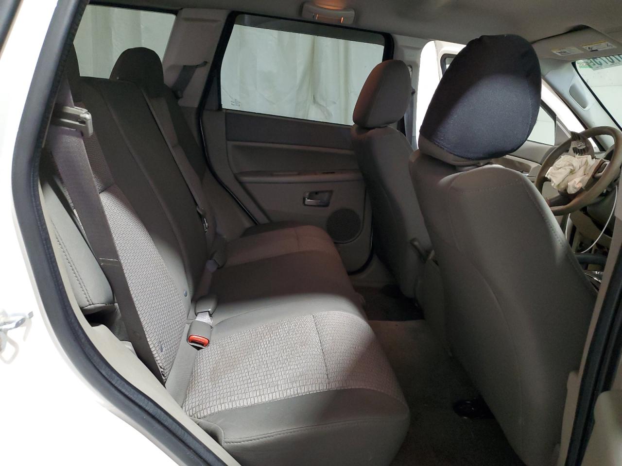 2009 JEEP GRAND CHEROKEE LAREDO photo 11