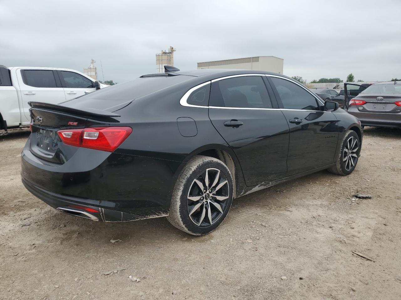 2024 CHEVROLET MALIBU RS photo 3