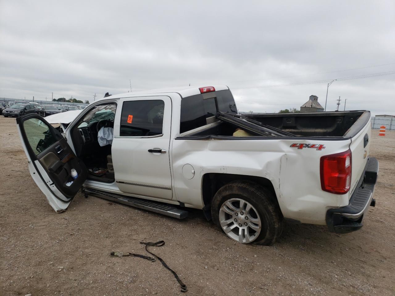 2017 CHEVROLET SILVERADO K1500 LTZ photo 3
