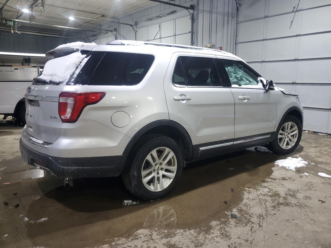 2018 FORD EXPLORER XLT photo 7