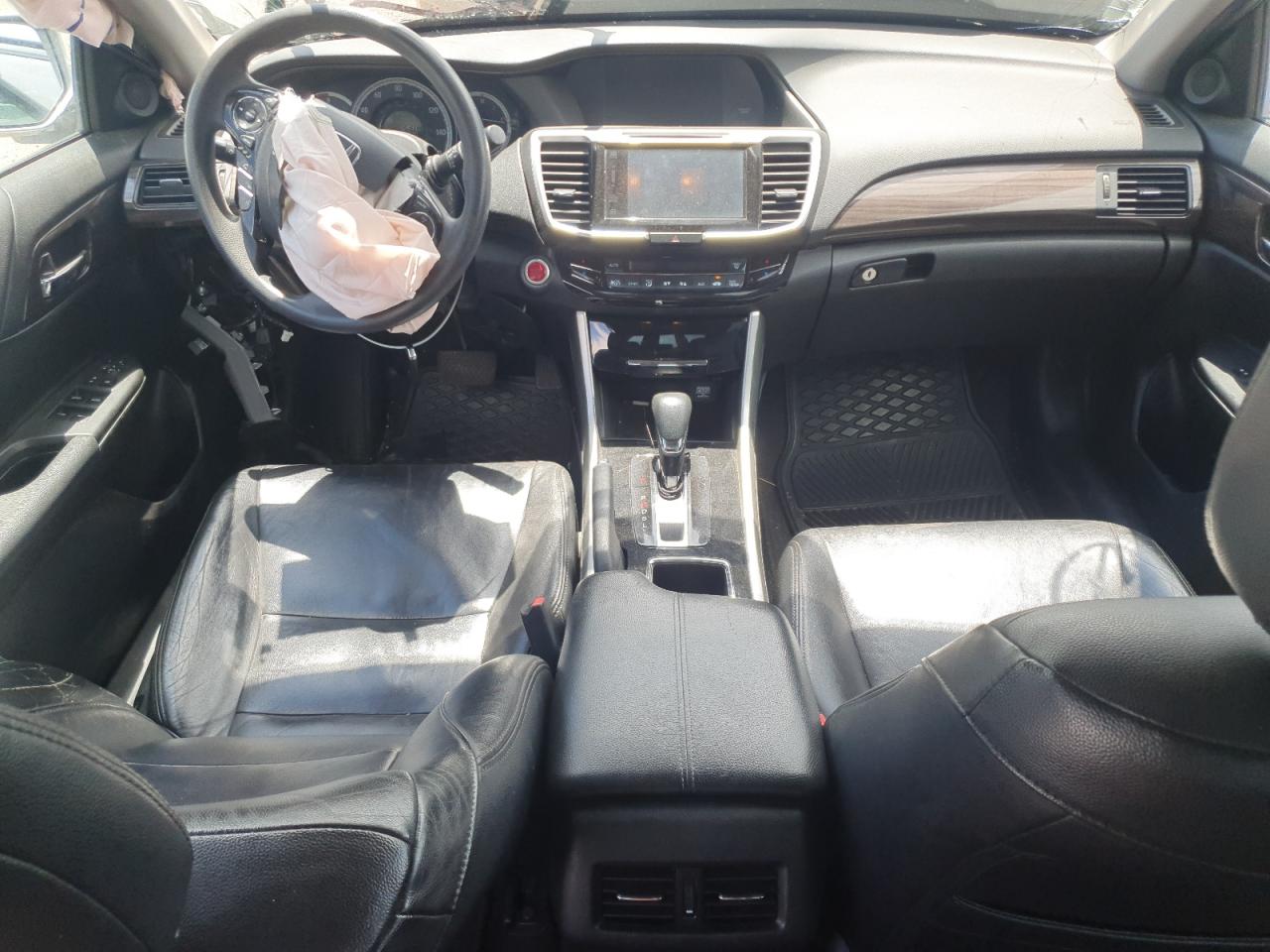2017 HONDA ACCORD EX photo 15