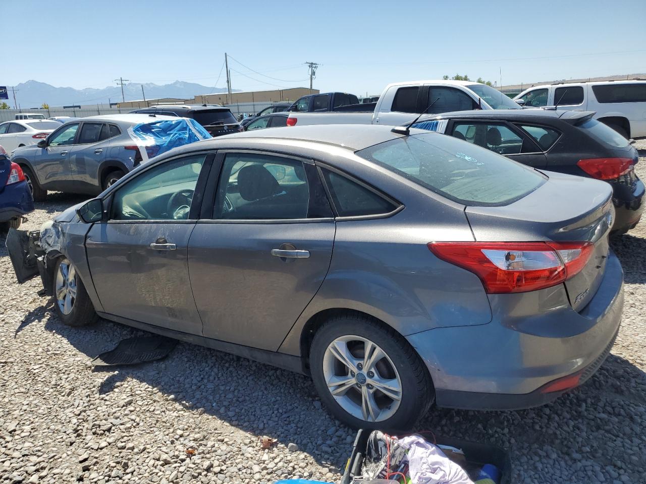 2013 FORD FOCUS SE photo 2