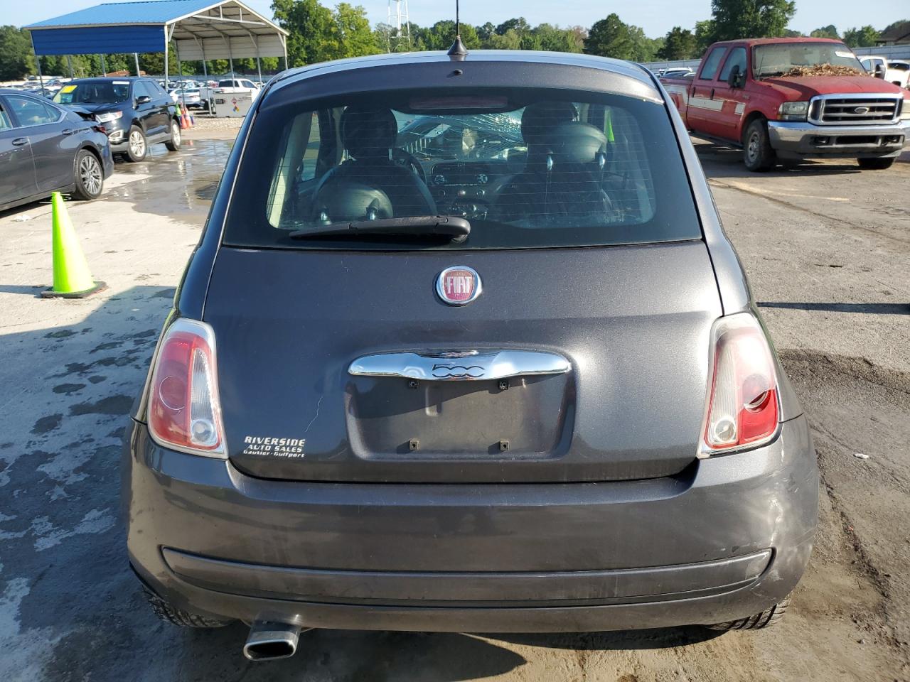 2015 FIAT 500 POP photo 11