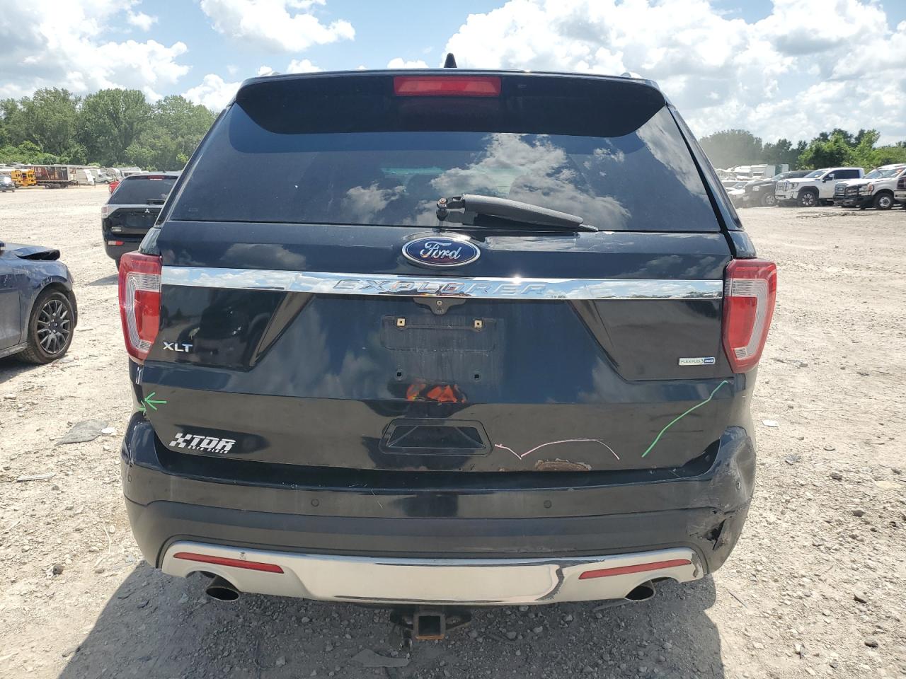 2016 FORD EXPLORER XLT photo 11